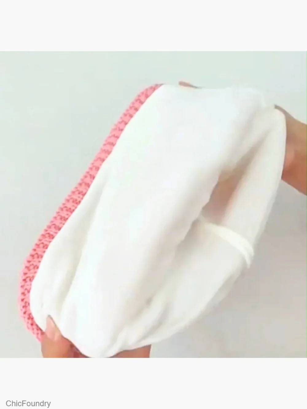 Kids Snow Set: Fleece Lined Beanie, Neck Gaiter & Touchscreen Gloves